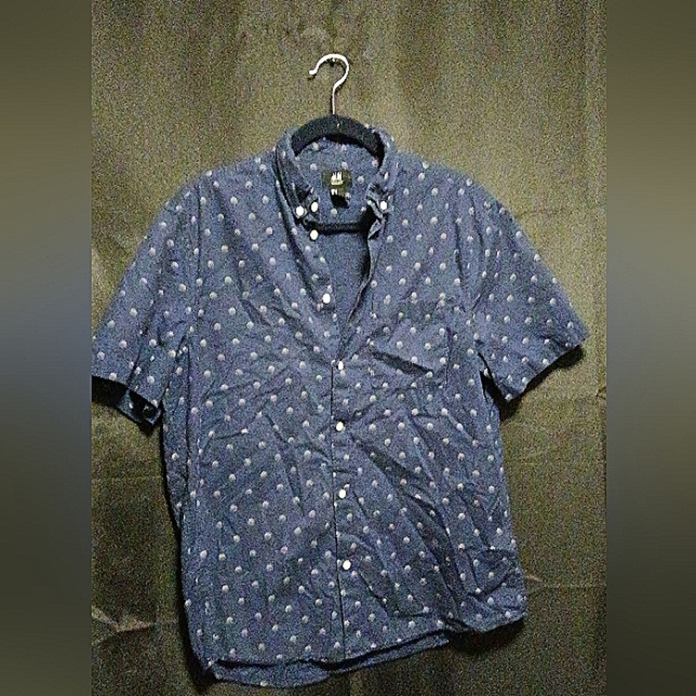 H&M men's short sleeve shirt sz med